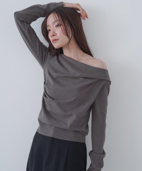 Bab（バブ）の「クロスドレープニットプルオーバー（ニット/セーター・レディース・ブラウン/チャコールグレー/アイボリー/ピンク・FREE）」の19枚目の写真