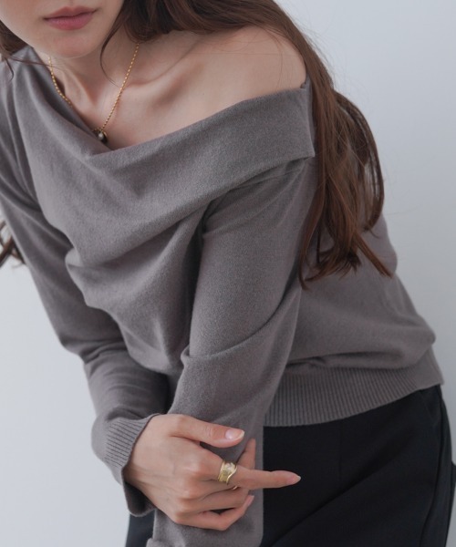 Bab（バブ）の「クロスドレープニットプルオーバー（ニット/セーター・レディース・ブラウン/チャコールグレー/アイボリー/ピンク・FREE）」の8枚目の写真
