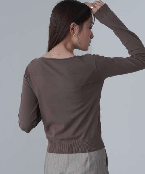 Bab（バブ）の「クロスドレープニットプルオーバー（ニット/セーター・レディース・ブラウン/チャコールグレー/アイボリー/ピンク・FREE）」の22枚目の写真