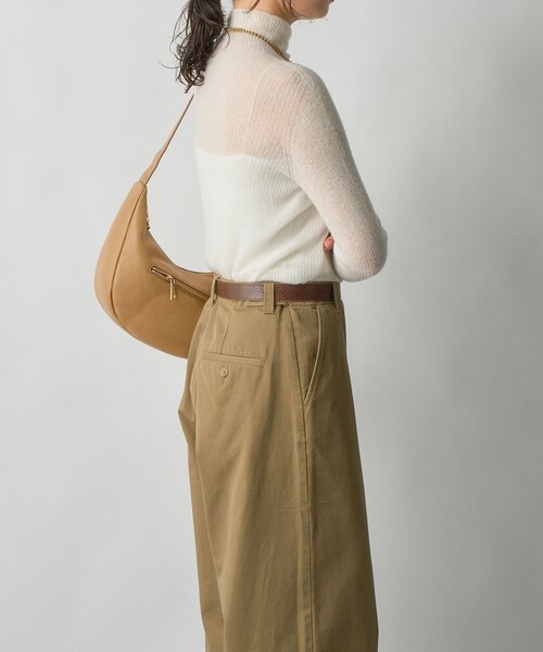 RIVE DROITE（リヴドロワ）の「【柔らかく滑らかな肌触り】カシミヤ混ウールシアータートルニット（ニット/セーター・レディース・ブラック/グレー/オフホワイト・FREE）」の12枚目の写真