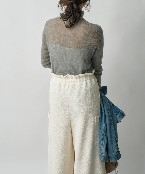 RIVE DROITE（リヴドロワ）の「【柔らかく滑らかな肌触り】カシミヤ混ウールシアータートルニット（ニット/セーター・レディース・ブラック/グレー/オフホワイト・FREE）」の21枚目の写真
