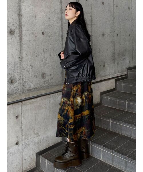 MURUA（ムルーア）の「【WEB限定】ヴィンテージフェイクレザーブルゾン（ライダースジャケット・レディース・ブラック/ブラウン・FREE）」の7枚目の写真