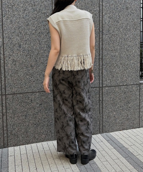 &g'aime（アンジェム）の「【&g'aime】フリンジニットベスト　Fringe Knit Vest（ニット/セーター・レディース・アイボリー/ブラック/チャコールグレー・FREE）」の13枚目の写真