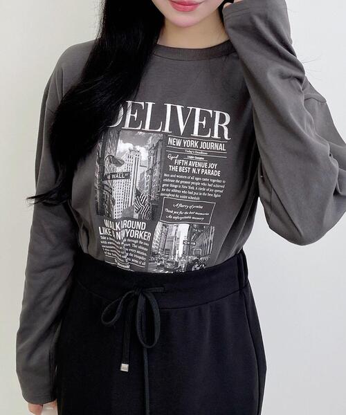 INGNI(イング)の「ニュースペーパープリントロングTシャツ(Tシャツ/カットソー・レディース・ブラウン/オフホワイト/チャコールグレー・M)」の1枚目の写真