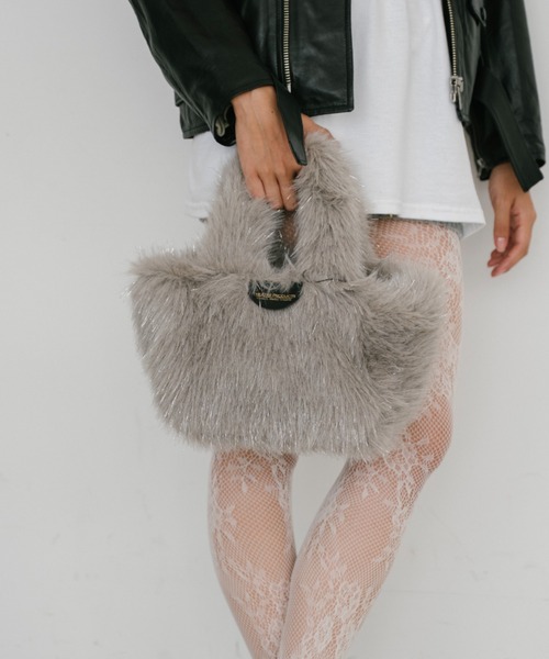 THEATRE PRODUCTS（シアタープロダクツ）の「フェイクファーハンドバッグ（トートバッグ・レディース・ブラック/グレー/ピンク・FREE）」の11枚目の写真