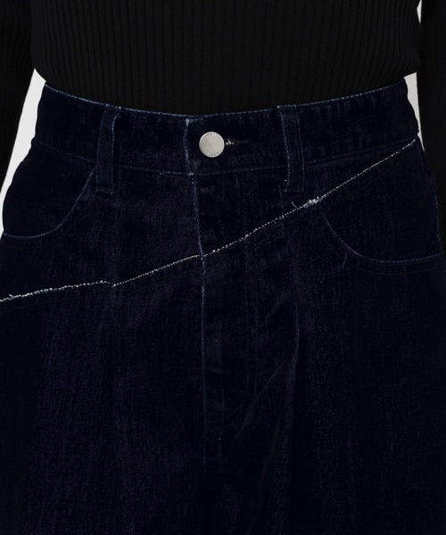 HARE（ハレ）の「フロッキーデニムワイドパンツ(HARE)（デニムパンツ・レディース・ブラック/グレー/レッド・FREE）」の18枚目の写真