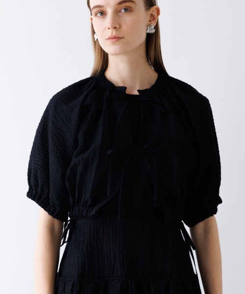 DESIGNWORKS（デザインワークス）の「BEAUVET コットンメッシュボレロ（カーディガン/ボレロ・レディース・ブラック/イエロー・1）」の2枚目の写真