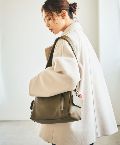 studio CLIP（スタディオクリップ）の「からだよろこぶサイドポケットショルダーバッグ（ショルダーバッグ・レディース・アイボリー/ブラック/カーキ・FREE）」の3枚目の写真