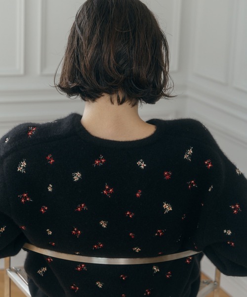CREDONA（クレドナ）の「FLOWER EMBROIDERY KNIT JACKET/フラワーエンブロイダリーニットジャケット（カーディガン/ボレロ・レディース・ブラック/グレー・FREE）」の21枚目の写真