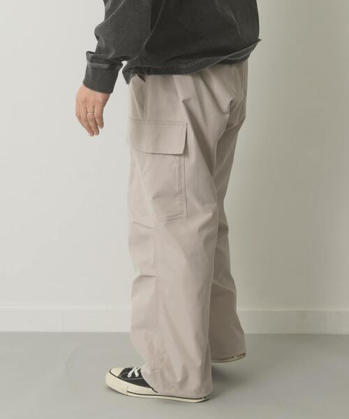 ITEMS URBANRESEARCH(アイテムズ アーバンリサーチ)の「ウエストイージー ポリツイル カーゴパンツ(その他パンツ・メンズ・ブラック/カーキ/ベージュ・MEDIUM/LARGE)」の5枚目の写真
