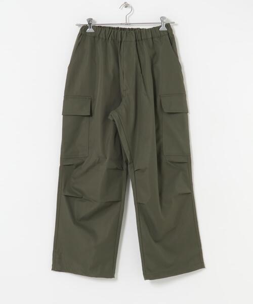 ITEMS URBANRESEARCH(アイテムズ アーバンリサーチ)の「ウエストイージー ポリツイル カーゴパンツ(その他パンツ・メンズ・ブラック/カーキ/ベージュ・MEDIUM/LARGE)」の22枚目の写真