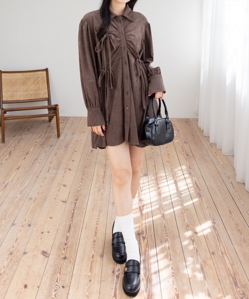 clear（クリア）の「フェイクスエードリボンシャツワンピース[着回し力抜群 ガーリー]≪AW新作≫（ワンピース・レディース・アイボリー・F）」の5枚目の写真