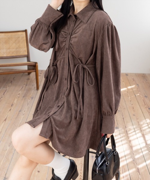 clear（クリア）の「フェイクスエードリボンシャツワンピース[着回し力抜群 ガーリー]≪AW新作≫（ワンピース・レディース・アイボリー・F）」の4枚目の写真