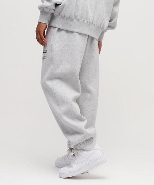 CITY COUNTRY CITY(シティーカントリーシティー)の「《AVIREX × CITY COUNTRY CITY》SIGNATURE SWEAT PANTS / シグネチャー スウェットパンツ / アヴィレックス / シティーカントリーシティー(スウェットパンツ・メンズ・ブラック/グレー・L/M/S/XL)」の14枚目の写真