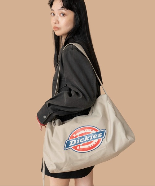Casselini（キャセリーニ）の「【Dickies × Casselini】ラインストーンロゴショルダーボストン（ボストンバッグ・レディース・ブラック/サックスブルー/ブラウン/ベージュ・FREE）」の4枚目の写真