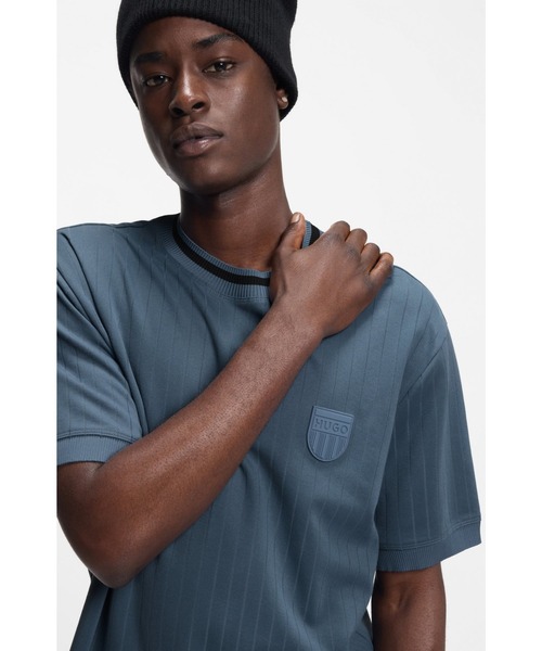 HUGO（ヒューゴ）の「コットンブレンド Tシャツ ドロップニードル ストライプ（Tシャツ/カットソー・メンズ・ブルー・S/XXL/L/M/XS/XL）」の2枚目の写真