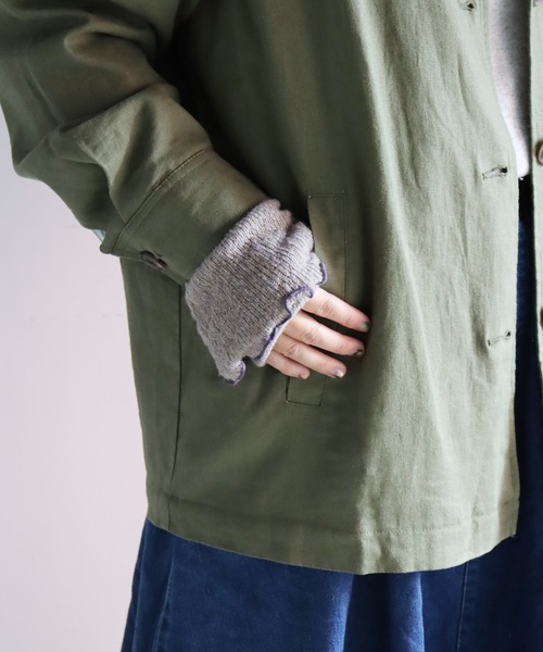 KIVISDOU（キビスドウ）の「チューリップフリル　ハンドウォーマー（アームカバー・レディース・ブルーグリーン/グレー/レンガ・F）」の6枚目の写真