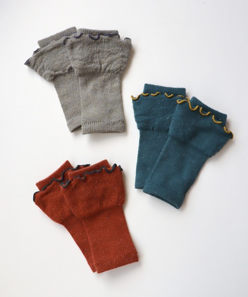 KIVISDOU（キビスドウ）の「チューリップフリル　ハンドウォーマー（アームカバー・レディース・ブルーグリーン/グレー/レンガ・F）」の16枚目の写真