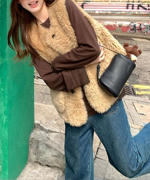 Dalfwin（ダールフィン）の「韓国ファッション ボリュームファーベスト（ベスト・レディース・オフホワイト/ブラウン・FREE）」の16枚目の写真