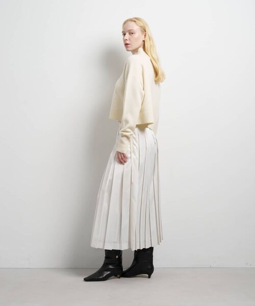 LANVIN en Bleu(ランバンオンブルー)の「メランジクロップドハイネックニット(ニット/セーター・レディース・ブルー/オフホワイト/ブラウン・38)」の16枚目の写真
