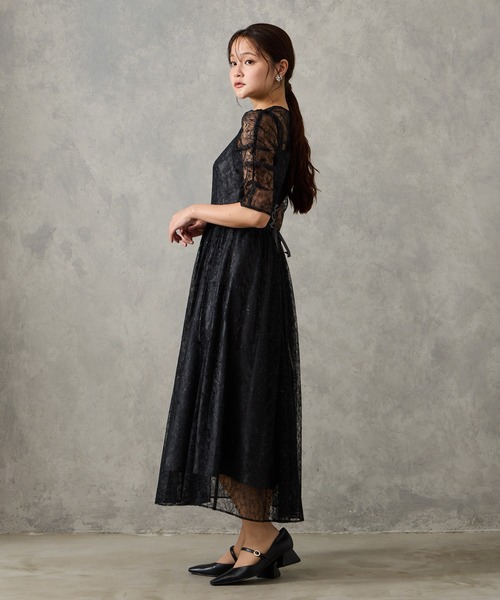 AIMER(エメ)の「ラメレースギャザースリーブレースアップフィット&フレアパーティードレス 結婚式 お呼ばれ ドレス 20代 30代(ドレス・レディース・ピンク/イエロー/サックスブルー/ブラック・SMALL/MEDIUM/LARGE)」の9枚目の写真