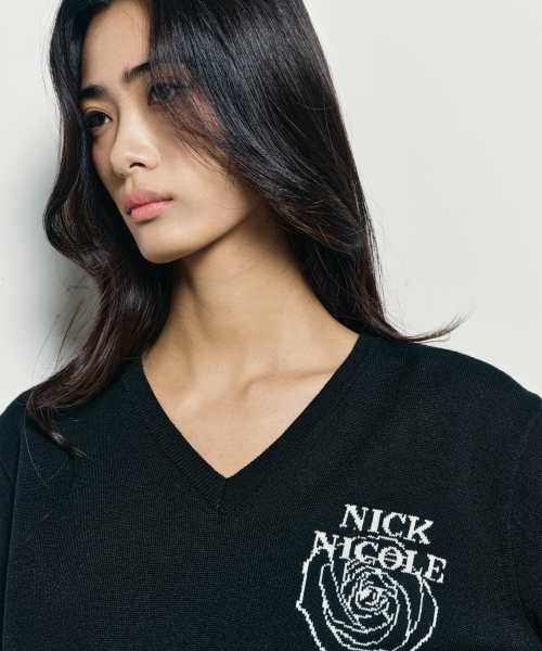 NICK&NICOLE(ニックアンドニコール)の「NICOLE MINI ROSE JAQUARD KNIT_BLACK(ニット/セーター・レディース・ブラック・FREE)」の3枚目の写真