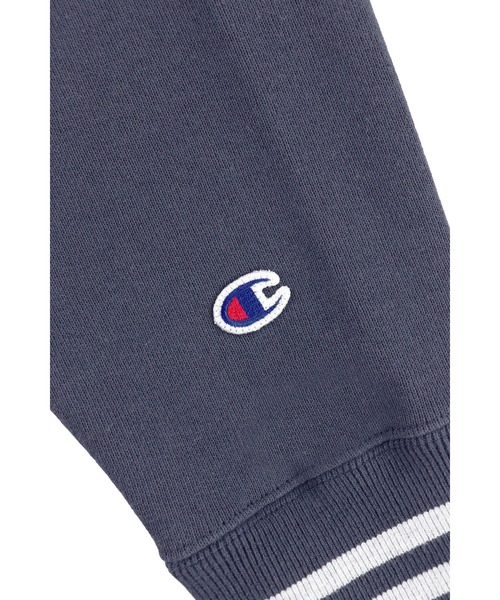 ALEXIA STAM（アリシアスタン）の「[Champion for ALEXIA STAM] Crew Neck Sweatshirt /別注 Championパーカー（パーカー・レディース・ライトグレー/ネイビー・M）」の3枚目の写真