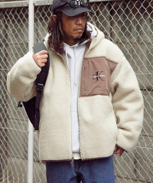Calvin Klein Jeans（カルヴァンクラインジーンズ）の「Calvin Klein/カルバンクライン SHERPA FUNNEL NECK FULL ZIP HOODIE フルジップ ボアジャケット（ブルゾン・メンズ・ベージュ・M/L/XL）」の5枚目の写真