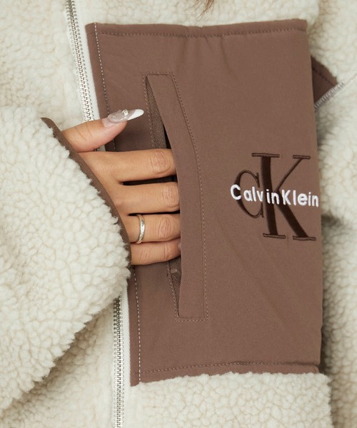 Calvin Klein Jeans（カルヴァンクラインジーンズ）の「Calvin Klein/カルバンクライン SHERPA FUNNEL NECK FULL ZIP HOODIE フルジップ ボアジャケット（ブルゾン・メンズ・ベージュ・M/L/XL）」の22枚目の写真