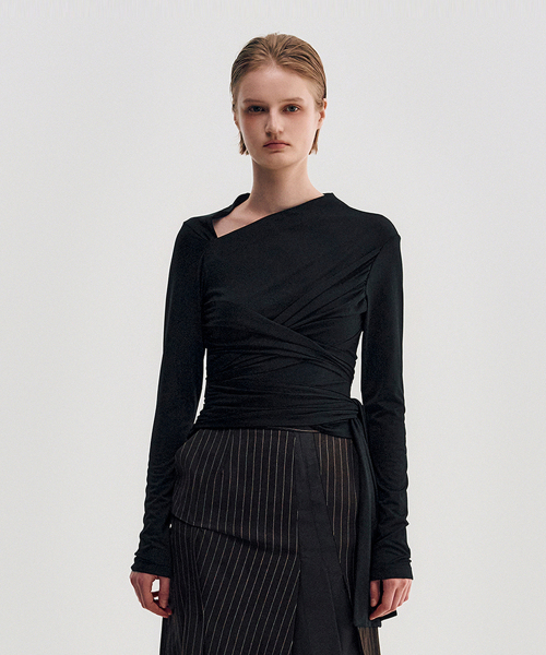 KIMZISU(キムジス)の「Multi-Tie Draped Jersey Top _ BLACK(Tシャツ/カットソー・レディース・ブラック・SMALL/MEDIUM)」の3枚目の写真