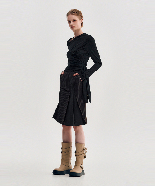 KIMZISU(キムジス)の「Multi-Tie Draped Jersey Top _ BLACK(Tシャツ/カットソー・レディース・ブラック・SMALL/MEDIUM)」の6枚目の写真