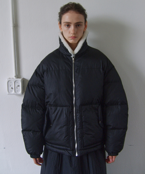 EN OR（エンオール）の「SHEARING COLLAR PADDING JACKET - BLACK（ダウンジャケット/コート・レディース・その他・FREE）」の4枚目の写真