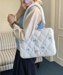 pyornim（ピョルニム）の「【26年春夏新作】キルティングリボン刺繍PCバッグ（PC・タブレットケース・レディース）」