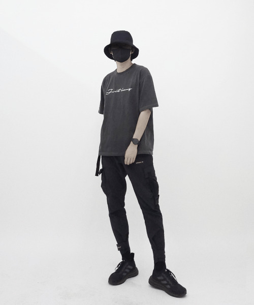 JUSTHANG(ジャストハング)の「ピグメントレタリングホワイトロゴオーバーサイズ半袖Tシャツ(Tシャツ/カットソー・メンズ・その他・LARGE/XX-LARGE)」の6枚目の写真