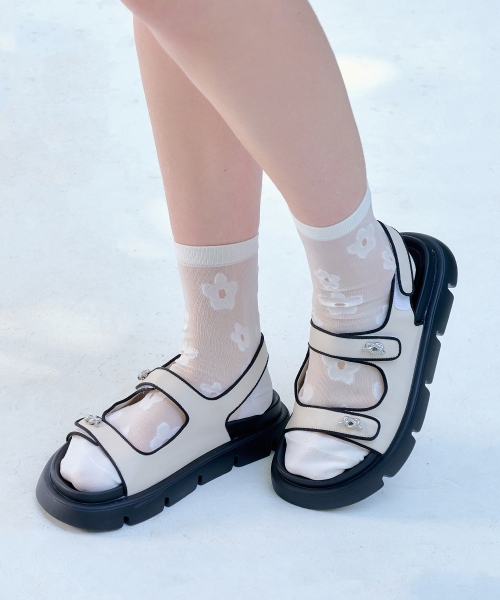 SHOEHI(シューハイ)の「アイガ ツーベルト ベルクロストラップサンダル(2Colors)_S0715(サンダル・レディース・ブラック/アイボリー・22.5cm/23cm/23.5cm/24cm/24.5cm)」の5枚目の写真