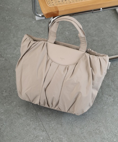ROOTOTE(ルートート)の「ROOTOTE ミディアムパンプキントート(トートバッグ・レディース・ブラック/グレイッシュベージュ/ピンクベージュ・FREE)」の2枚目の写真