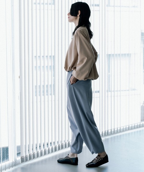 MARECHAL TERRE(マルシャルテル)の「バルーンプルオーバー(その他トップス・レディース・ベージュ/ネイビー/ブラック/オフホワイト・MEDIUM)」の9枚目の写真