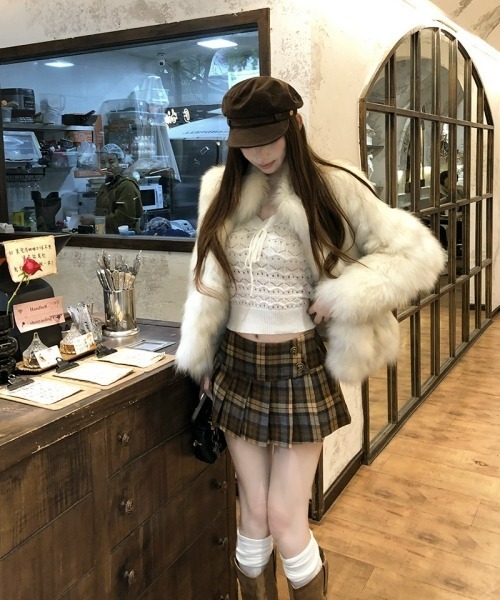 gossip!ロサンゼルス(ゴシップロサンゼルス)の「【Y2Kガーリー】レトロ配色チェックウールライクプリーツミニスカート【サイズあり】 (韓国ファッションガーリー定番)(スカート・レディース・グレー/ブラウン・S/M)」の15枚目の写真
