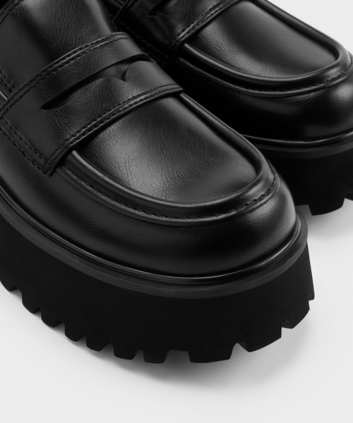 CHARLES & KEITH(チャールズ & キース)の「Eliot エリオット プラットフォームローファー(ローファー・レディース・ブラック/グレー・25.5cm/25cm/24.5cm/23.5cm/23cm/22.5cm)」の5枚目の写真
