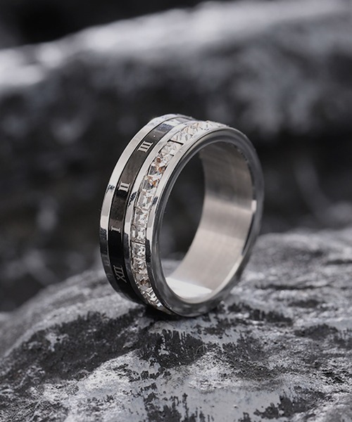 SBG(エスビー)の「SBG ローマ数字 ダブルリング(リング・メンズ・シルバー・18号/16号/21号)」の1枚目の写真
