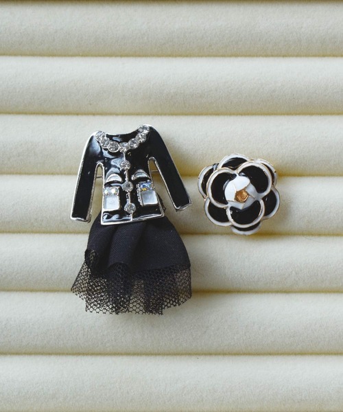 ブローチ(ドレス＆カメリア)（ブローチ/コサージュ）｜PICCIN