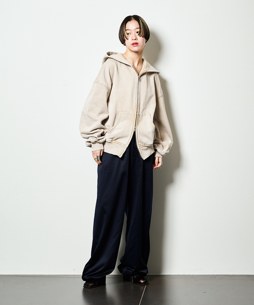 CITYSHOP（シティーショップ）の「《追加》V/O ZIP-UP HOODIE：パーカー（スウェット・レディース・ブラック/ベージュ・FREE）」の4枚目の写真