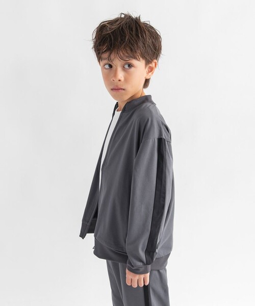 BRANSHES（ブランシェス）の「【WEB限定/DRC】【アクティブテックス】吸水速乾ジップアップジャケット（その他アウター・キッズ・チャコールグレー/ブラック/ベージュ/カーキ・120/150/130/140）」の13枚目の写真