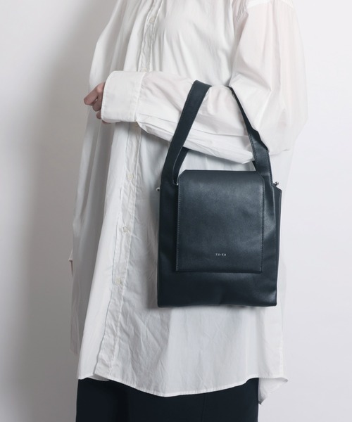 YArKA（ヤーカ）の「【YArKA/ヤーカ】real leather braided strap flap marche bag [wam11] / コブラ編フラップマルシェバッグ（ハンドバッグ・メンズ・ブラック・FREE）」の8枚目の写真