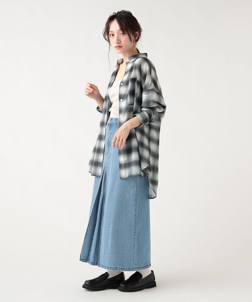 BEAMS HEART(ビームスハート)の「フロントタック デニムナロースカート(スカート・レディース・インディゴブルー/ブルー/サックスブルー・MEDIUM/SMALL)」の7枚目の写真