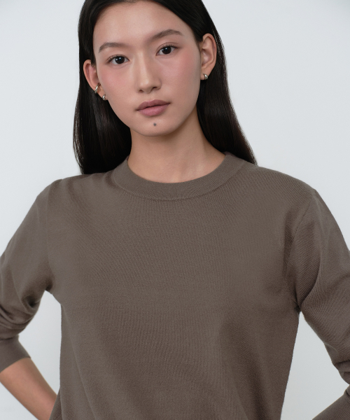 MUSINSA STANDARD WOMAN（ムシンサスタンダードウーマン）の「ウィメンズエッセンシャルラウンドネックニット[トープ]（ニット/セーター・レディース・その他・X-SMALL/SMALL/MEDIUM/LARGE）」の4枚目の写真