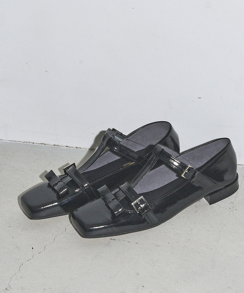 GRISE(グリーズ)の「GRISEスクエアダブルTストラップフラット(その他シューズ・レディース・ブラック/シルバー/ピンク・22cm/22.5cm/23cm/23.5cm/24cm/24.5cm/25cm)」の13枚目の写真