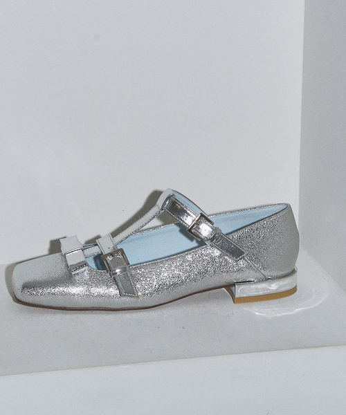 GRISE(グリーズ)の「GRISEスクエアダブルTストラップフラット(その他シューズ・レディース・ブラック/シルバー/ピンク・22cm/22.5cm/23cm/23.5cm/24cm/24.5cm/25cm)」の16枚目の写真