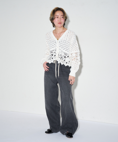 GRISE(グリーズ)の「GRISEスクエアダブルTストラップフラット(その他シューズ・レディース・ブラック/シルバー/ピンク・22cm/22.5cm/23cm/23.5cm/24cm/24.5cm/25cm)」の17枚目の写真