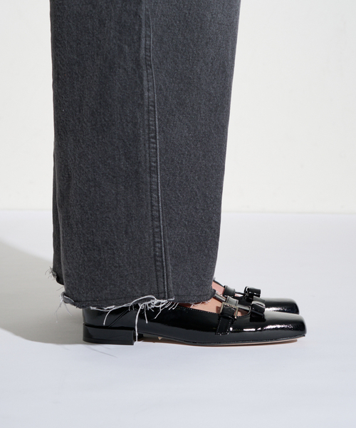 GRISE(グリーズ)の「GRISEスクエアダブルTストラップフラット(その他シューズ・レディース・ブラック/シルバー/ピンク・22cm/22.5cm/23cm/23.5cm/24cm/24.5cm/25cm)」の19枚目の写真